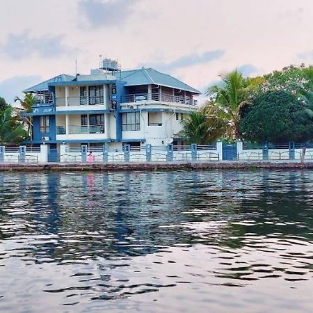 Captains Cabin Backwater Resort Alappuzha Εξωτερικό φωτογραφία