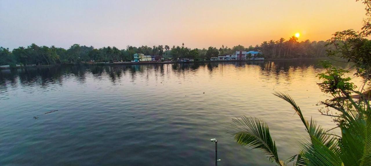 Captains Cabin Backwater Resort Alappuzha Εξωτερικό φωτογραφία